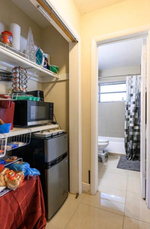 Sherry'S Place Home & Apartments ดาเนียบีช ภายนอก รูปภาพ